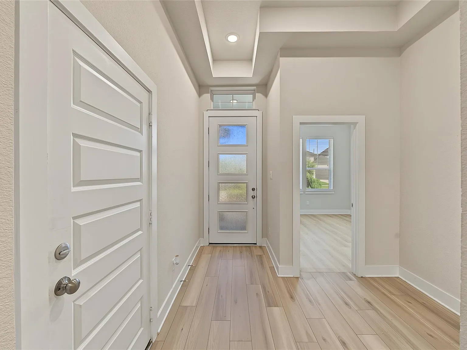 4 bed, 3.0 bath, 2129 sqft, $2,600 — Photo 4