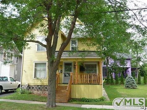 2nd image of 604 S Blackstone St