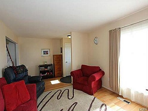 2nd image of 421 Windsor Park Dr #5