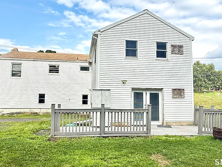 1519 Sullivan Ave — Photo 24