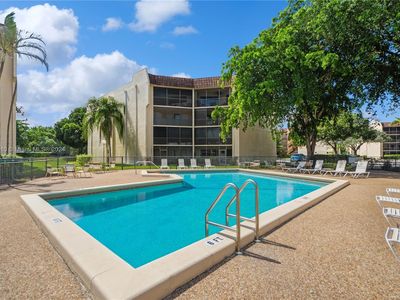 6655 W Broward Blvd APT 100, Plantation, FL, 33317
