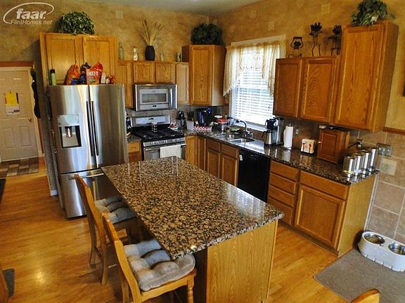 5th image of 6480 Brookview Dr