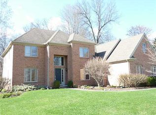 8927 Royal Oak Dr, Holland, OH 43528
