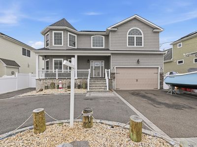 3685 Nimrod Street, Seaford, NY, 11783