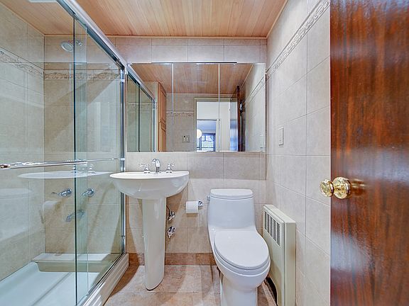 5th image of 2107A 73rd St