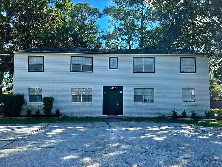 8352 Homeport Ct #1A — Photo 32