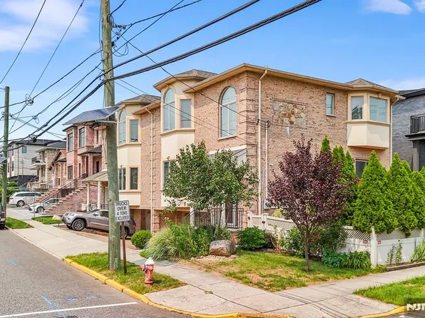 231B E Harriet Ave #231B, Palisades Park, NJ 07650