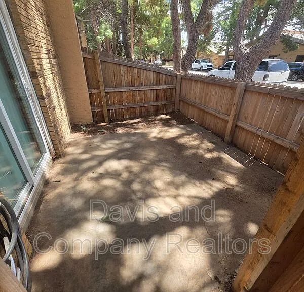 4422 Fairgate Dr — Photo 30