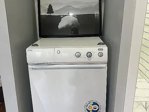 5th image of 423 W 144th St #4F