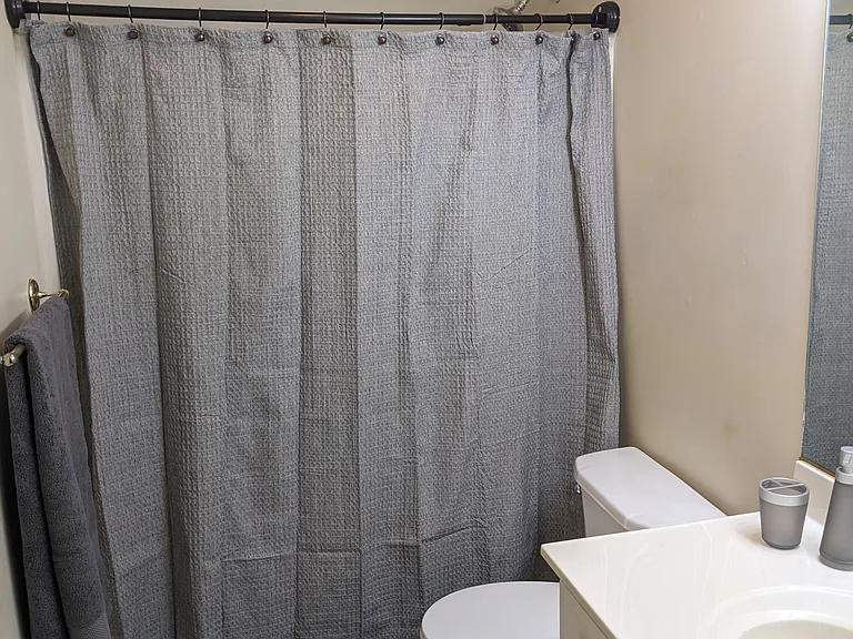 View of the exclusive bathroom.