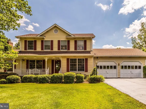 2807 Grandview Dr, Middletown, MD 21769