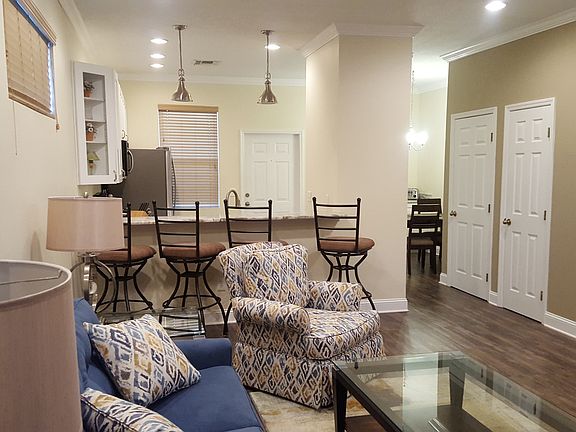 4th image of 401 7th St S #14