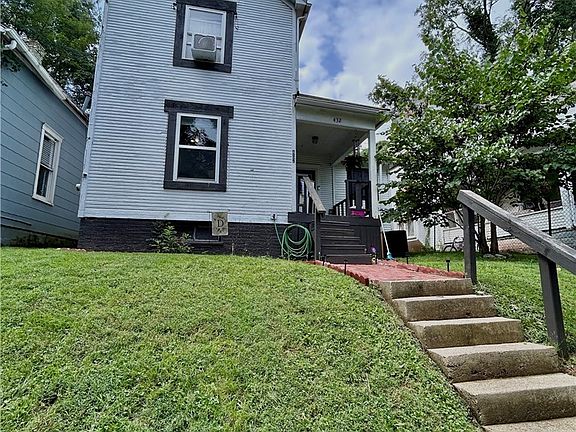 2nd image of 432 Douglas Ave