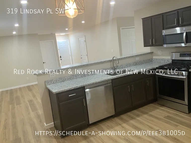 319 Lindsay Pl SW — Photo 8