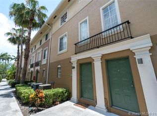 2821 NE 185th St APT 403, Aventura, FL 33180