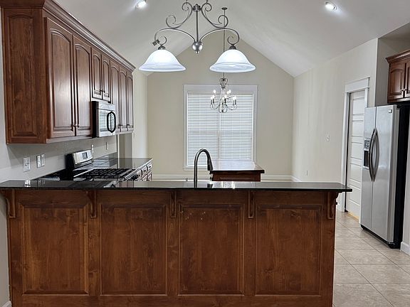 4th image of 11966 Balsam Ct