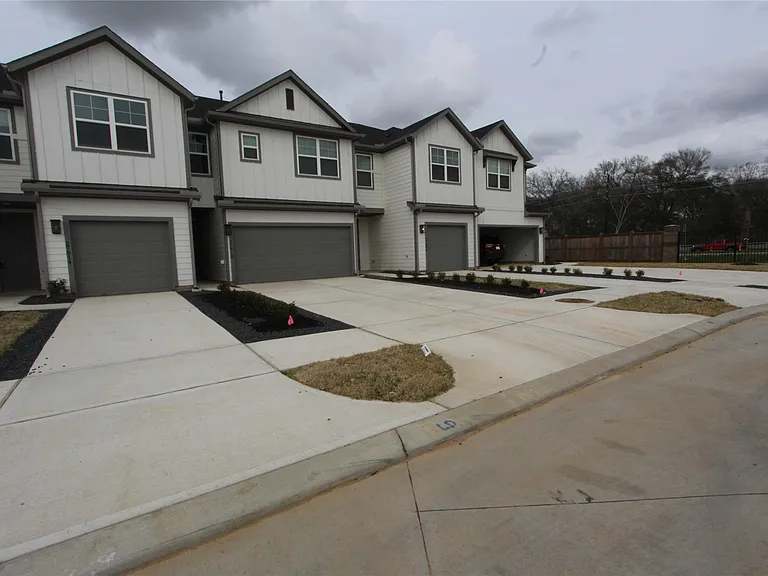 27802 Western Creek Ct — Photo 37