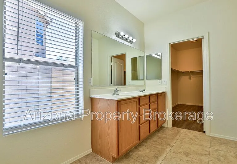 2736 W Mineral Butte Dr — Photo 27