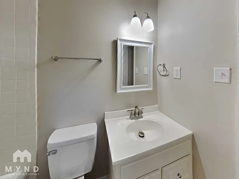 713 Kingman Rd — Photo 8