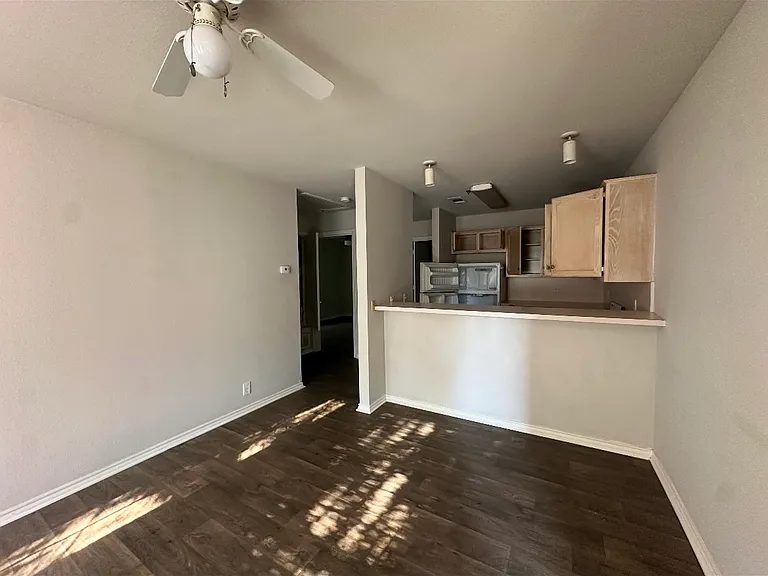 316 Bryan St #3 — Photo 4