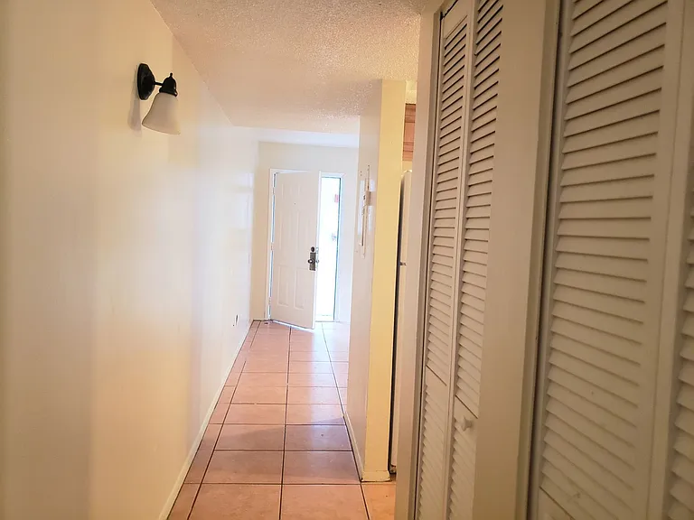 7100 Waterside Dr — Photo 5