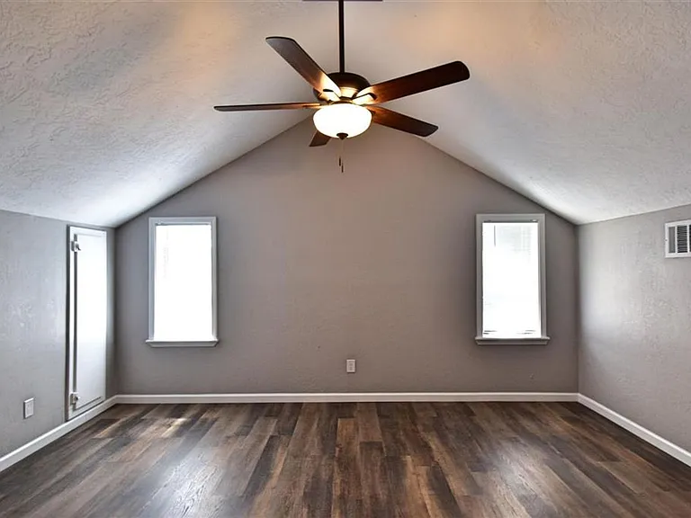 4912 SE Hardin Ave — Photo 9