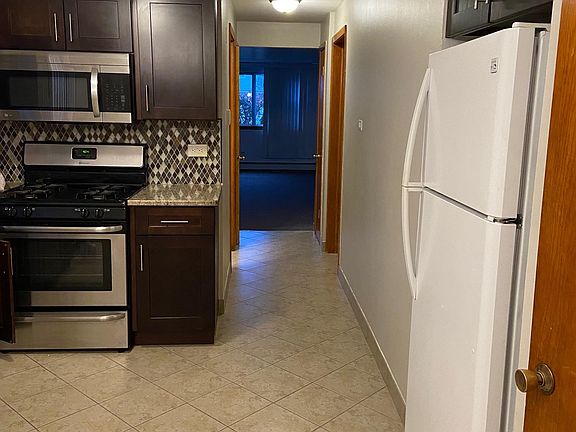 3rd image of 6752 W 87th St #1