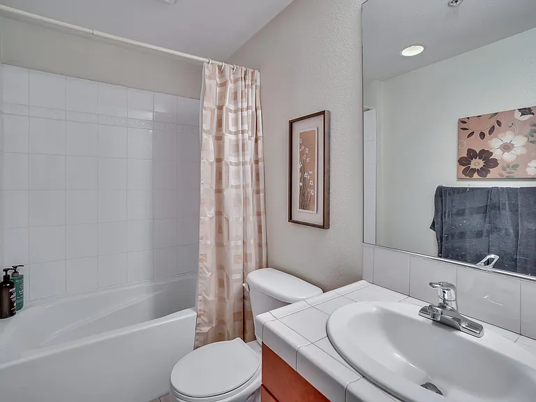 1240 India St #1003 — Photo 33