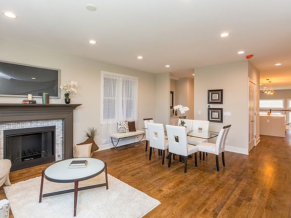 3rd image of 1728 N Humboldt Blvd