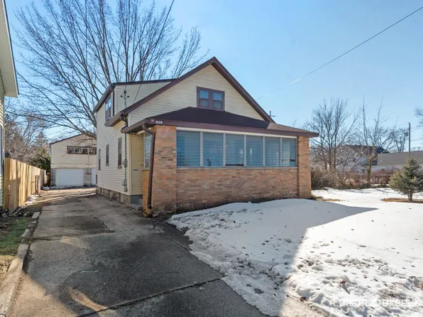 210 Burt Ave SE, Grand Rapids, MI 49548