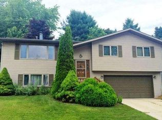 1338 Kings Ct, Sheboygan, WI 53081
