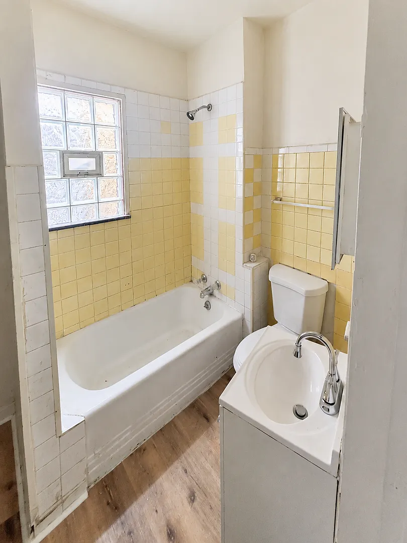 JJ Management Service - 5031 S Elizabeth - LO — Photo 2