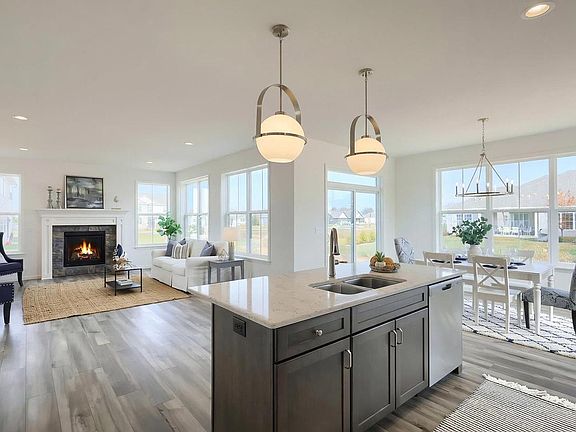 3rd image of 104 Notting Hill Ct