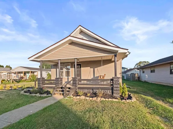 329 4th Ave, Worthington, KY 41183
