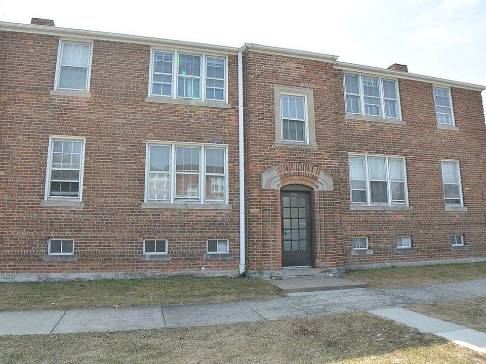 1st image of 5933 W 37th St