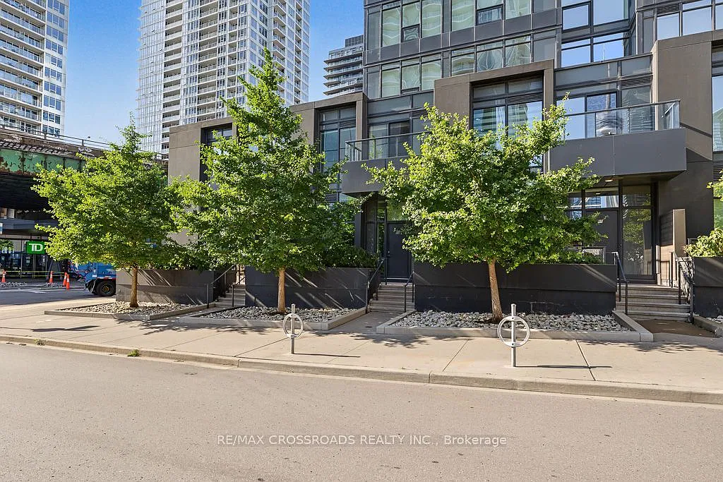 4 bed, $5,500 — Photo 2