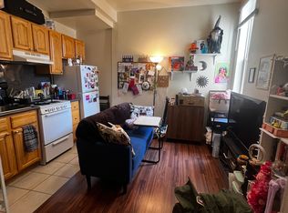 1038 Pine St #2F, Philadelphia, PA 19107