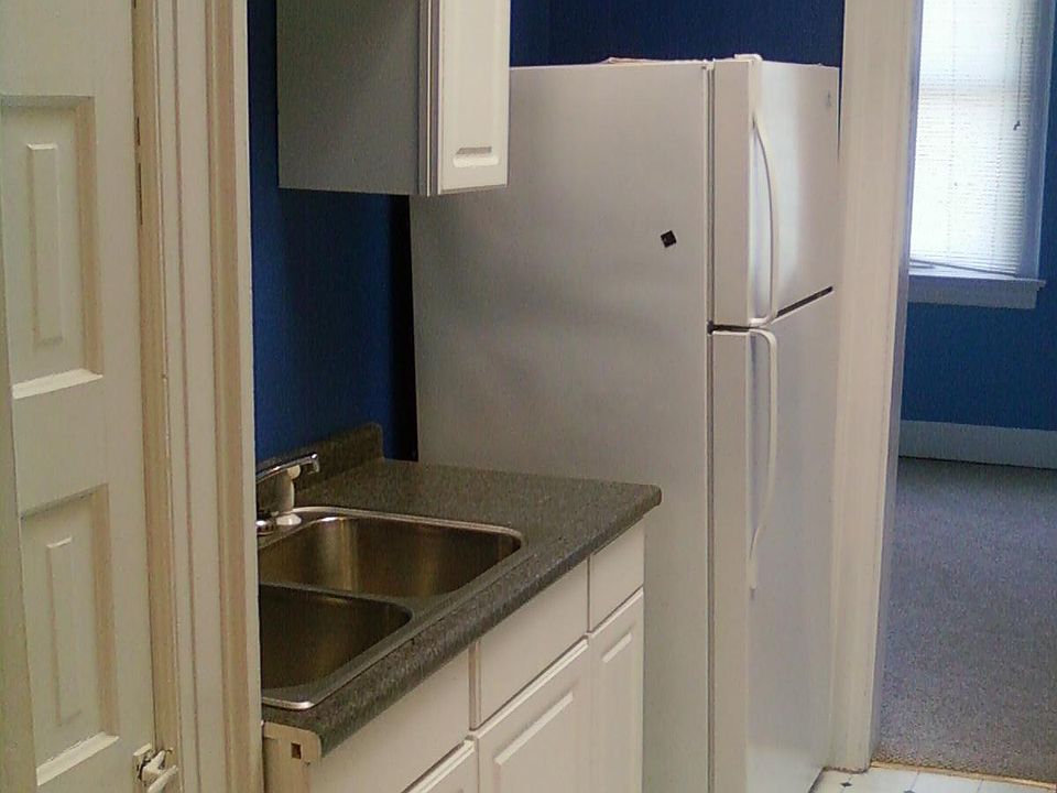 1st image of 142 1/2 N Main St #C