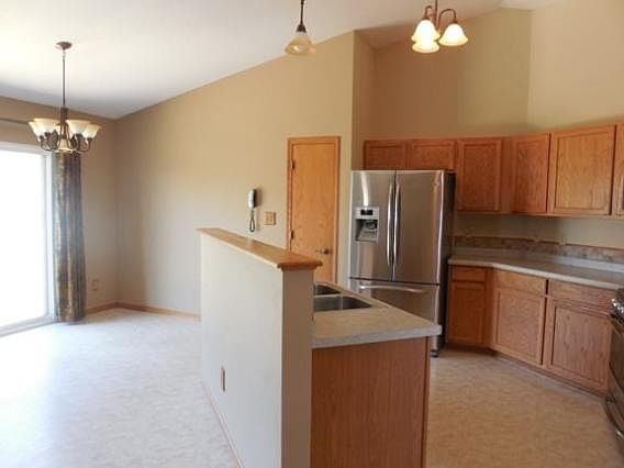4th image of 10737 S Michelle Dr