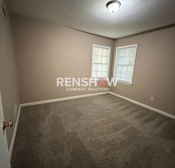 54 Locust Ln — Photo 11