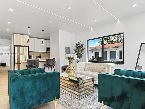 3rd image of 1040 NW 35th St #1042