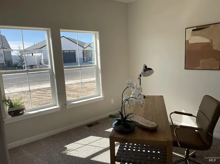1122 Crestview Dr — Photo 21