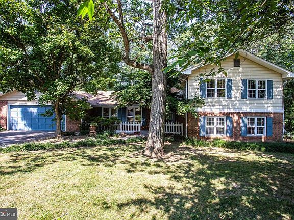3rd image of 4198 Windy Hill Dr