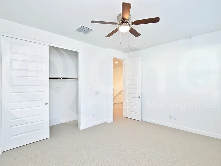 1078 E Sabino Dr — Photo 14
