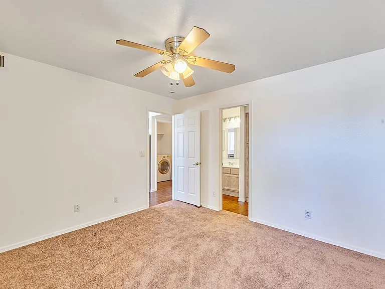 414 N Drew St — Photo 6