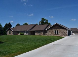 17840 W 42nd St, Kenesaw, NE 68956