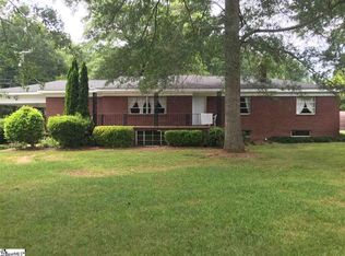 104 Acorn Dr, Greer, SC 29651