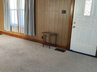 373 S Chestnut St, Barnesville, OH 43713