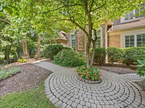 14 Barrington Hls, Pittsford, NY 14534
