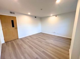 219 E Hanover St #202, Trenton, NJ 08608